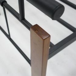 Rhodes Bed 160x200 cm Black Metal Rubberwood
