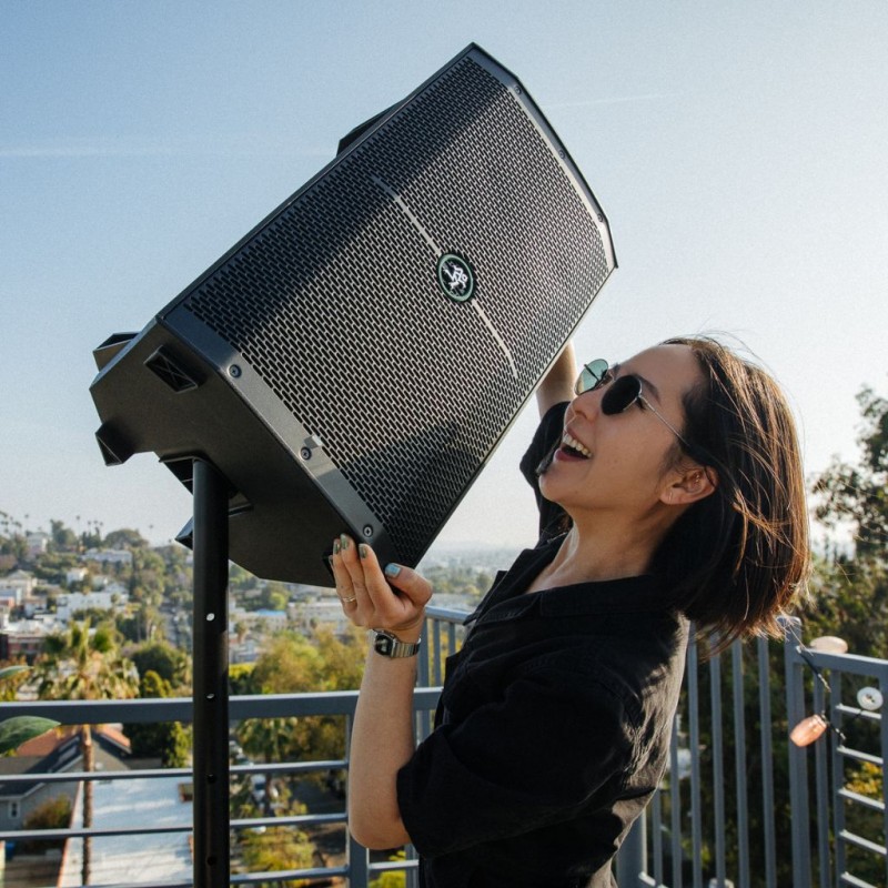 Mackie 2057235 01 Thump 210 10 1400 W Compact Powered Loudspeaker EU mackie-2057235-01-thump-210-10-1400-w-compact-powered-loudspeaker-eu