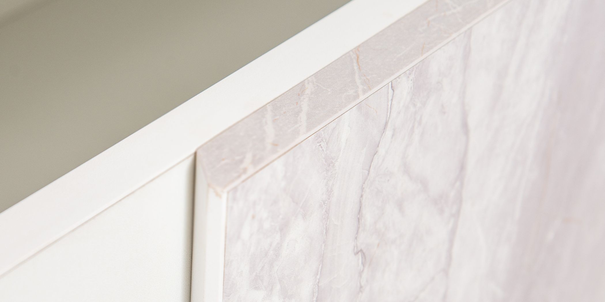 Sofia Bed 160x200 cm Gold Marble And White