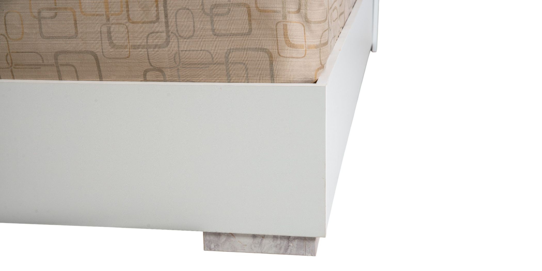 Sofia Bed 160x200 cm Gold Marble And White