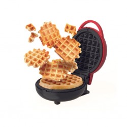 Nutricook NC-WM100R Red Waffle Maker "O"