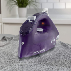 Morphy Richards 300282 Breeze Easy Fill Steam Iron