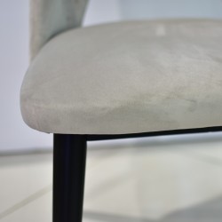 Alyson Table Round and 4 Chairs