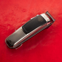 Remington HC9105 Man U Heritage Hair Clipper "O"