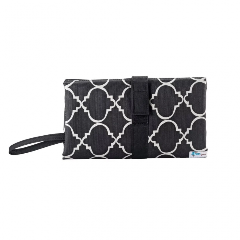 First Years Travel Changing Pad - Black Quatro J00816 0M+ First Years Travel Changing Pad - Black Quatro J00816 0M+