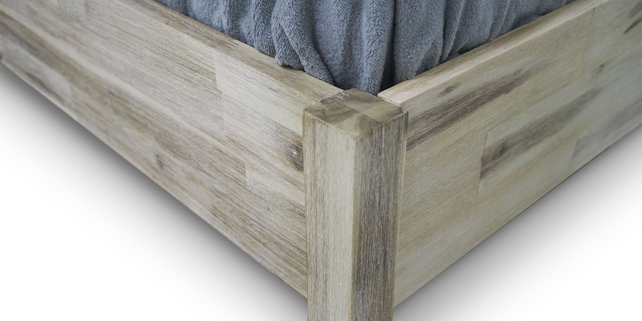 Brisbane Bed 180x 200 cm in Brushed Acacia