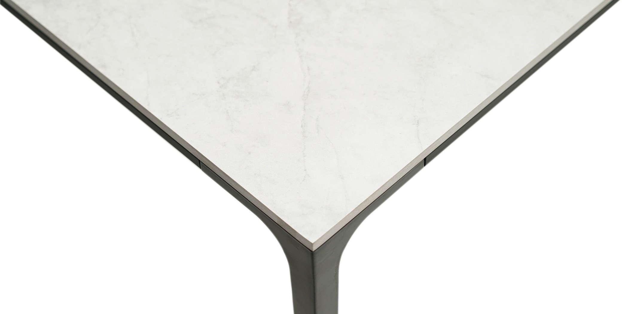 Modern Table and 6 Chairs