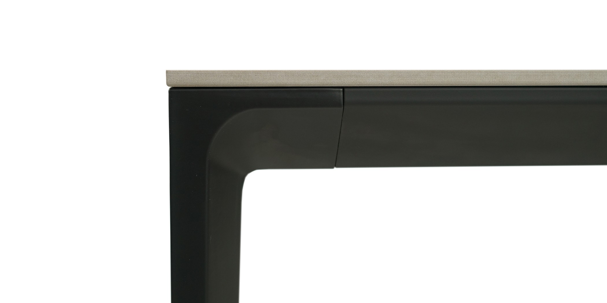 Modern Table and 6 Chairs