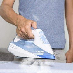 Taurus Agatha 2800 Steam Iron 918984000