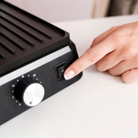 Taurus GR2401X 2 in 1 Premium Bistro Gourmet Grill 968147000