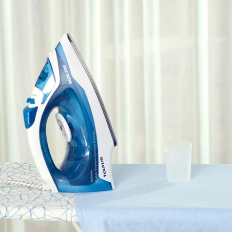 Taurus Baltic 2200W Ceramic Steam Iron - 918977000